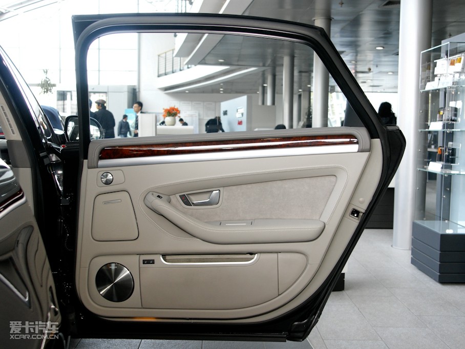 2009WA8 6.0W12 quattroŞ