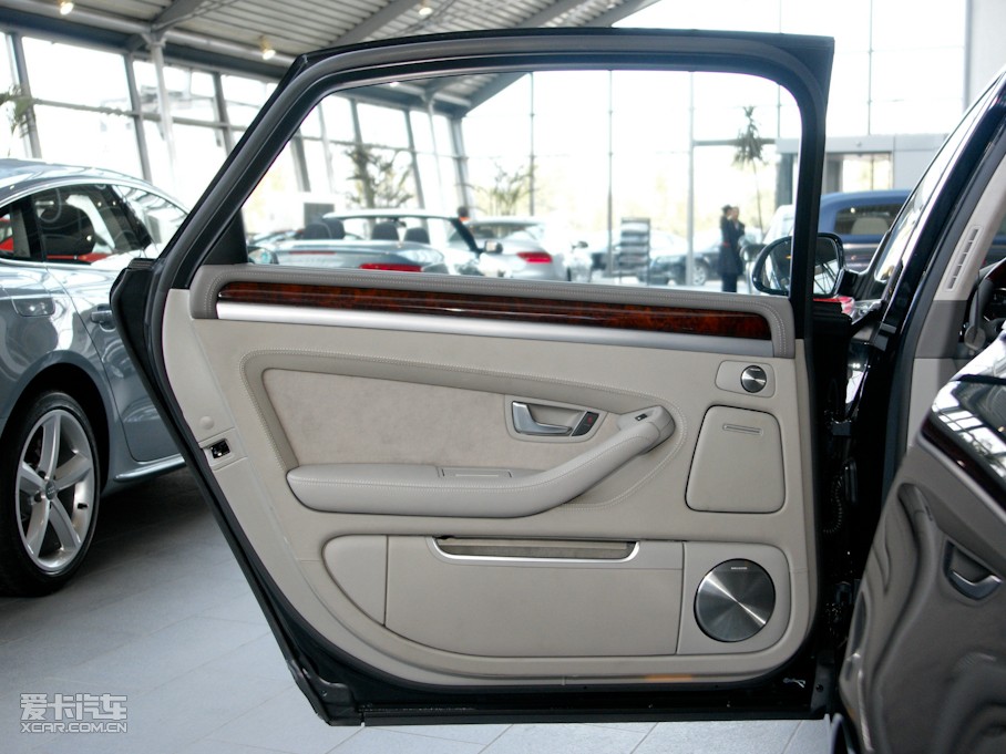 2009WA8 6.0W12 quattroŞ