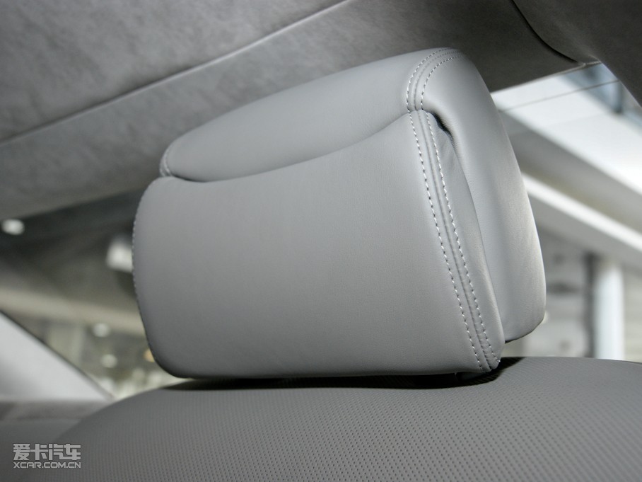 2009?yun)WA8 6.0W12 quattroŞ