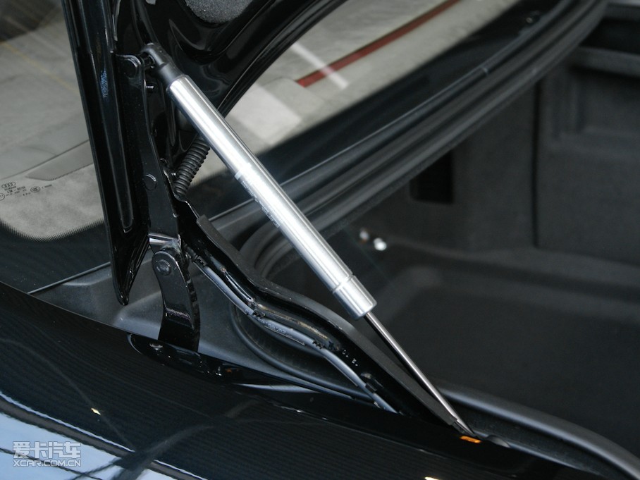 2009WA8 6.0W12 quattroŞ