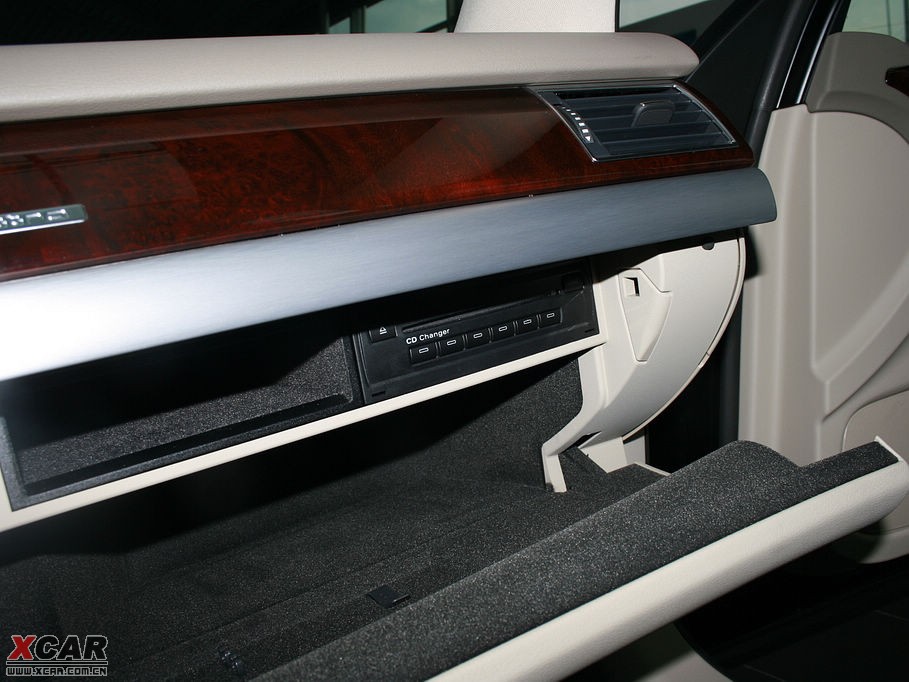 2009WA8 4.2FSI quattro F