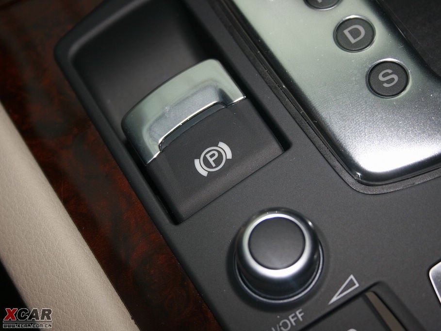 2009WA8 4.2FSI quattro F