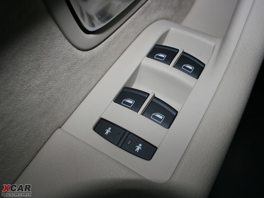 2009WA8 4.2FSI quattro F