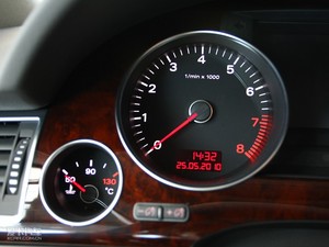 2009款2.8FSI 标准版 中控区