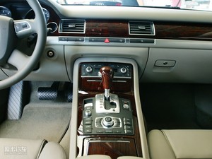 2009款2.8FSI 标准版 中控区