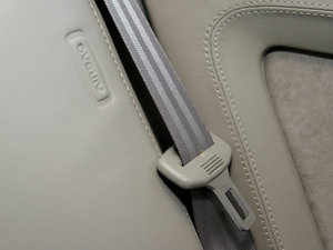 2009款6.0W12 quattro旗舰版 空间座椅
