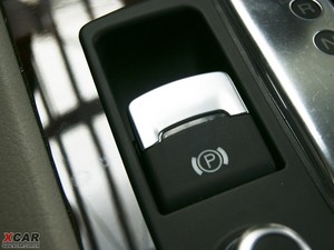 2009款3.0L 豪华版 驻车制动器