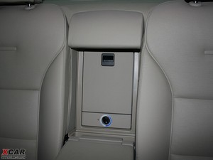 20094.2FSI quattro F g