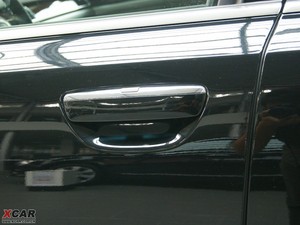 2009款3.0L 豪华版 主驾门拉手