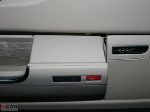 20094.2FSI quattro F п؅^