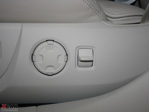 20094.2FSI quattro F g