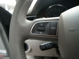 2009款3.0L 豪华版 中控区