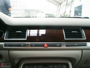2009款3.0L 豪华版 空调出风口
