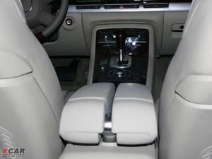 20094.2FSI quattro F g