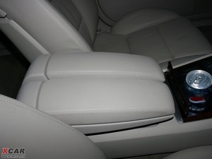 20094.2FSI quattro F g