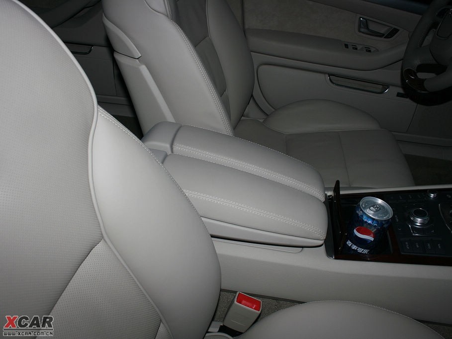 2009WA8 4.2FSI quattro F