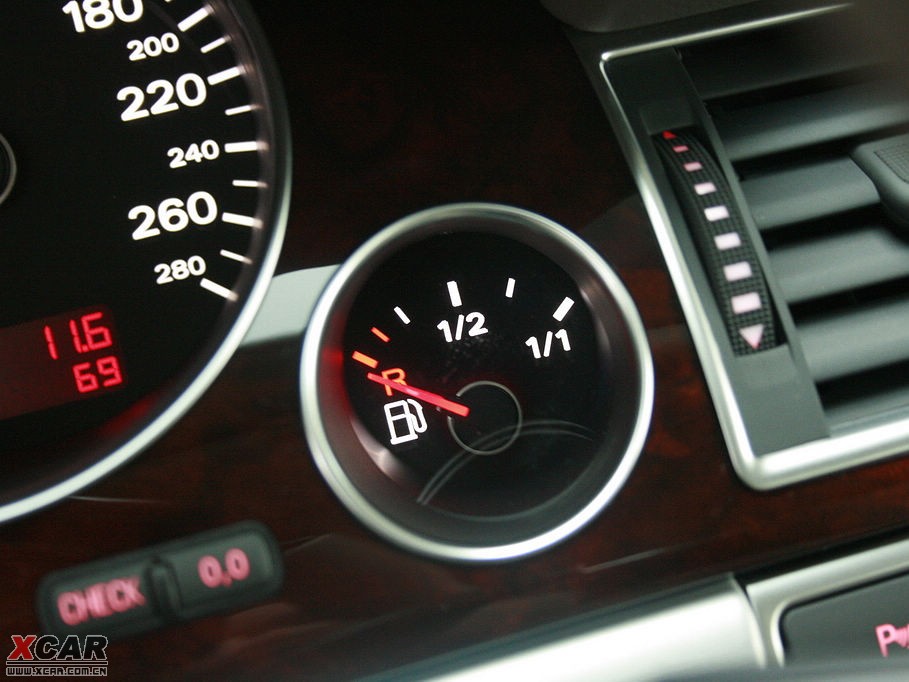 2009��W��A8 4.2FSI quattro ���F��