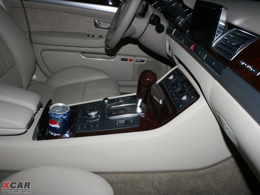 2009WA8 4.2FSI quattro F