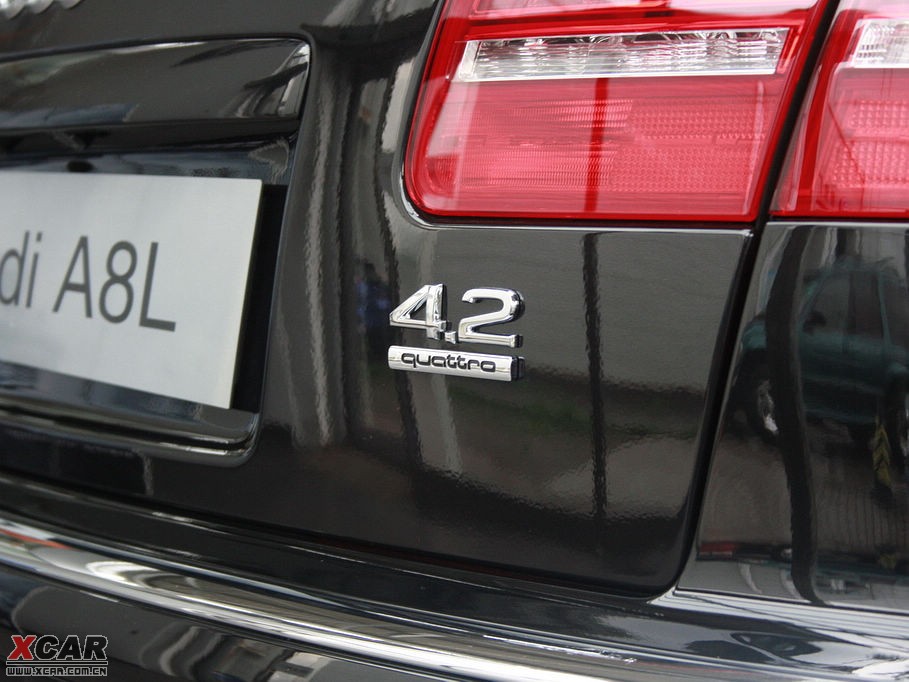 2009WA8 4.2FSI quattro F