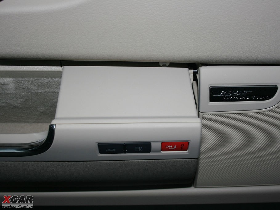 2009WA8 4.2FSI quattro F