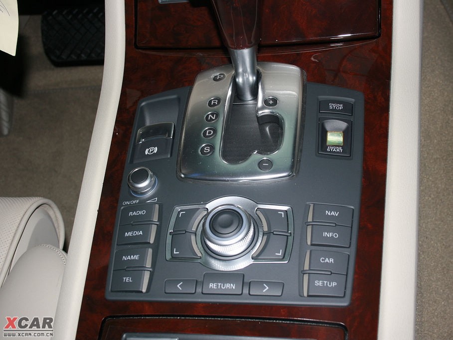 2009��W��A8 4.2FSI quattro ���F��