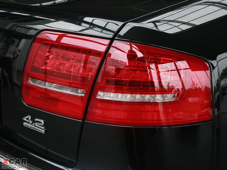 2009WA8 4.2FSI quattro F