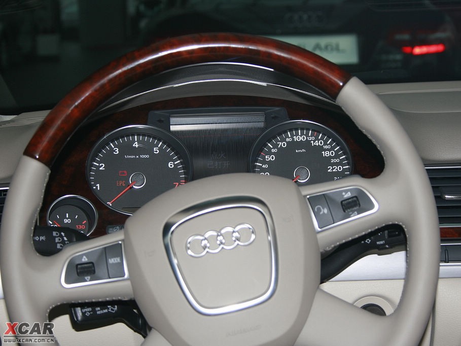 2009WA8 4.2FSI quattro F