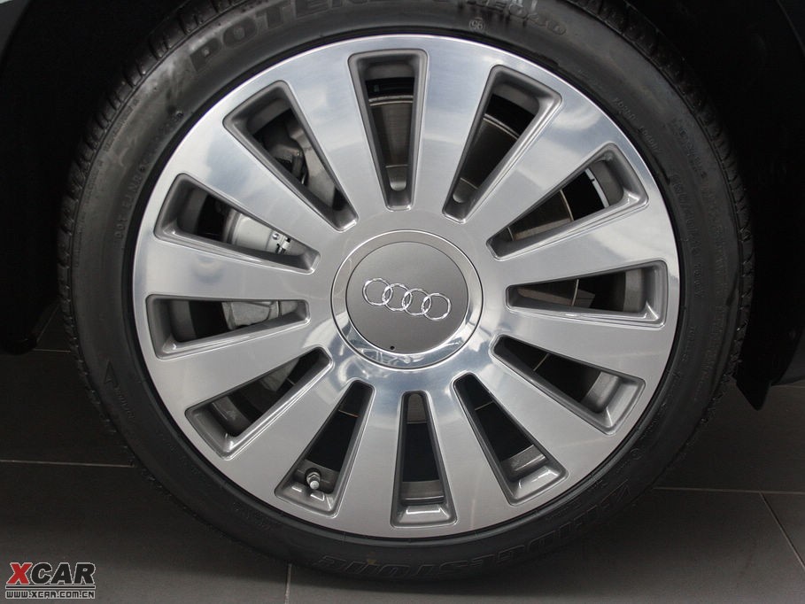 2009WA8 4.2FSI quattro F