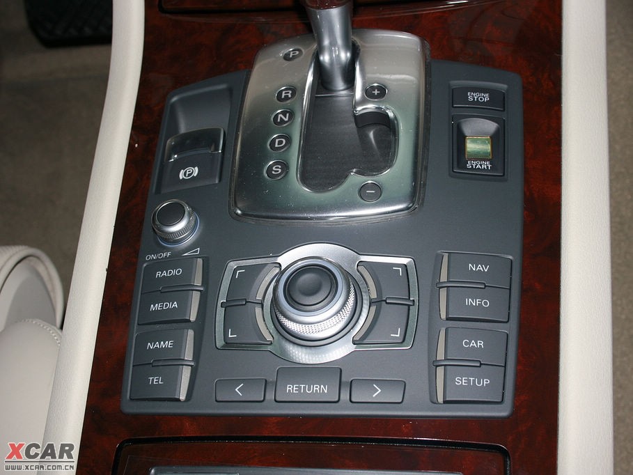 2009WA8 4.2FSI quattro F