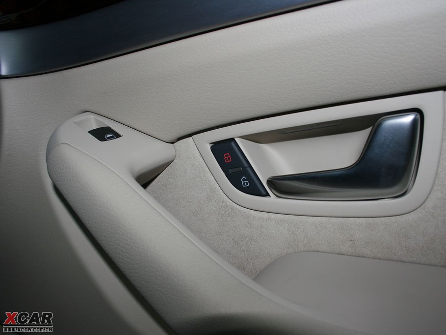 2009WA8 4.2FSI quattro F