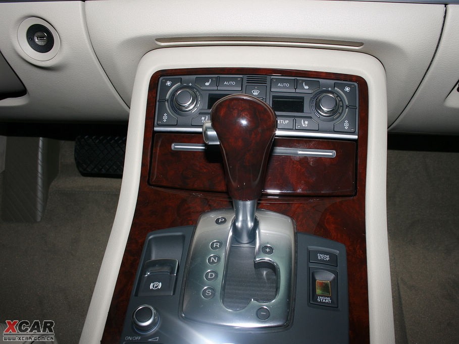 2009WA8 4.2FSI quattro F