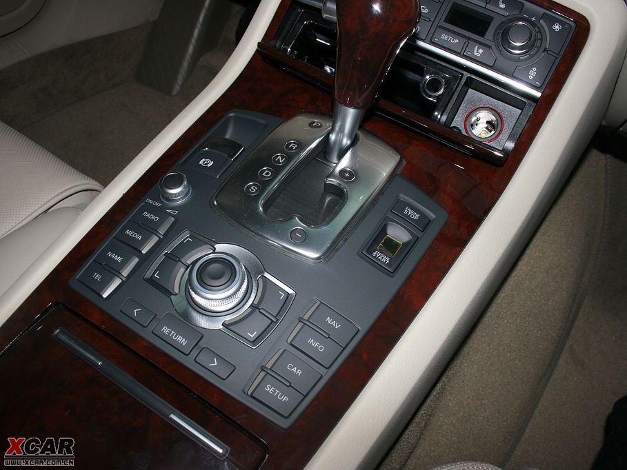 2009WA8 4.2FSI quattro F