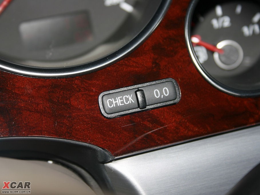 2009WA8 4.2FSI quattro F