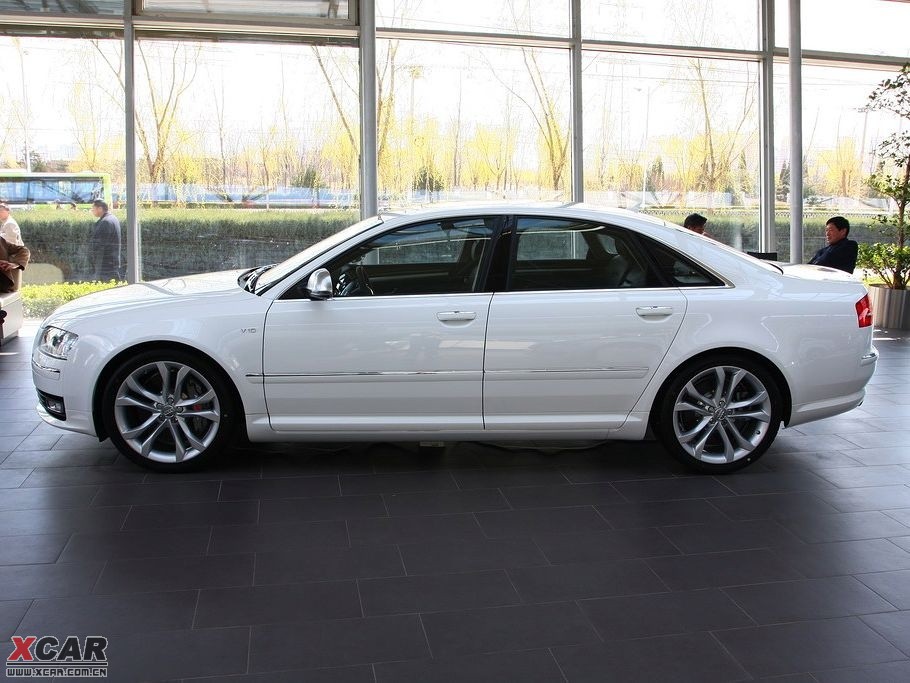 2009WS8 5.2 FSI quattro