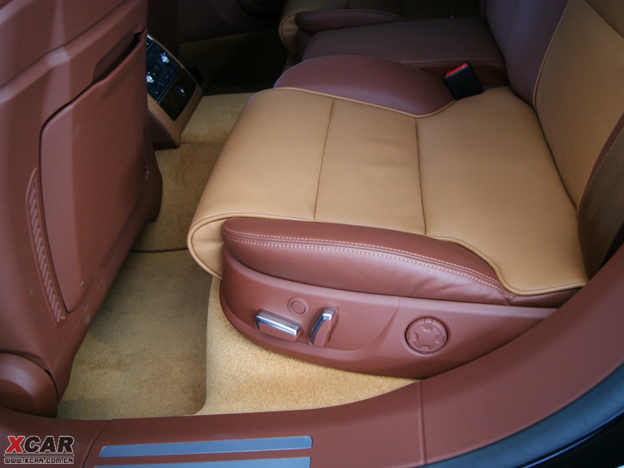 2009?yun)WS8 5.2 FSI quattro