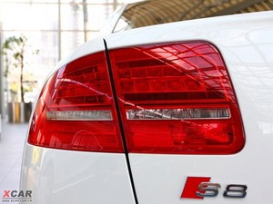 20095.2 FSI quattro ^