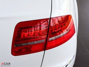 20095.2 FSI quattro ^