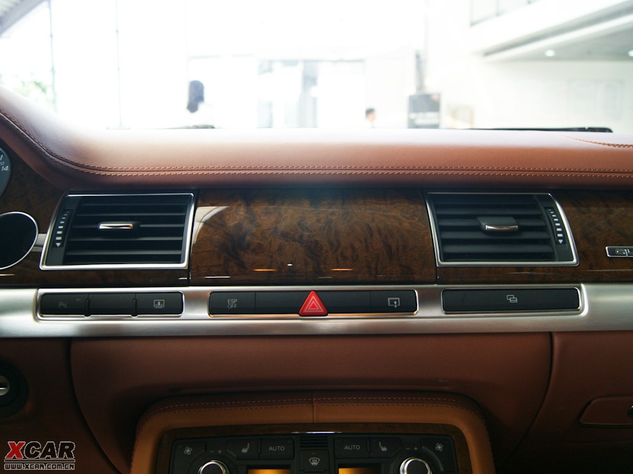 2009?yun)WS8 5.2 FSI quattro