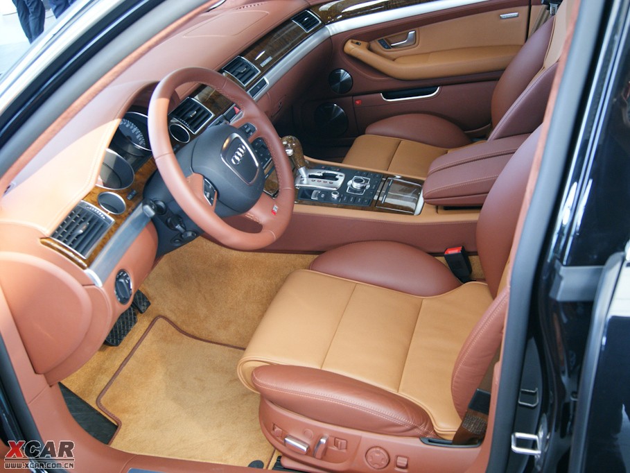 2009WS8 5.2 FSI quattro