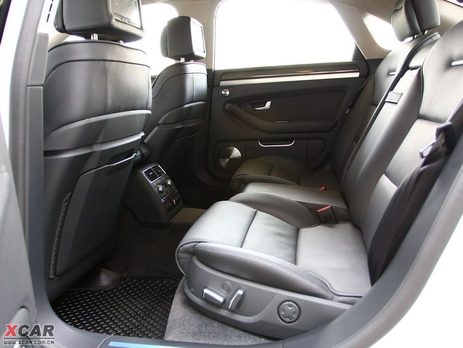 2009WS8 5.2 FSI quattro