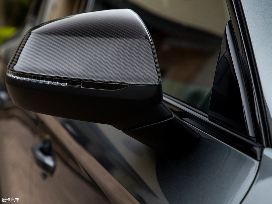 2019��?yu��n)W��SQ5 3.0 TDI