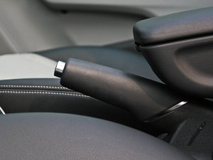 2012款1.4TFSI Ego plus 驻车制动器