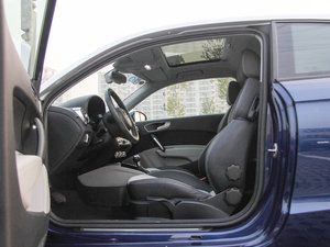 2012款1.4TFSI Ego 前排空间