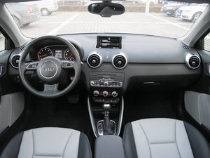 2012款1.4TFSI Ego 内饰全景