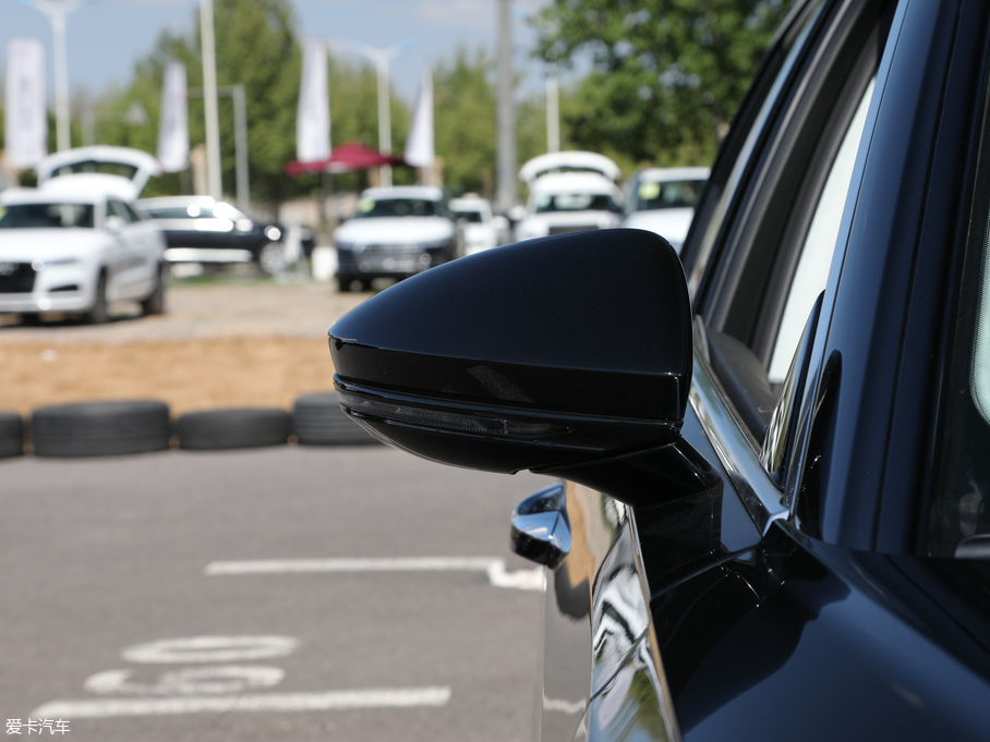 2019WA8 55TFSI quattro F