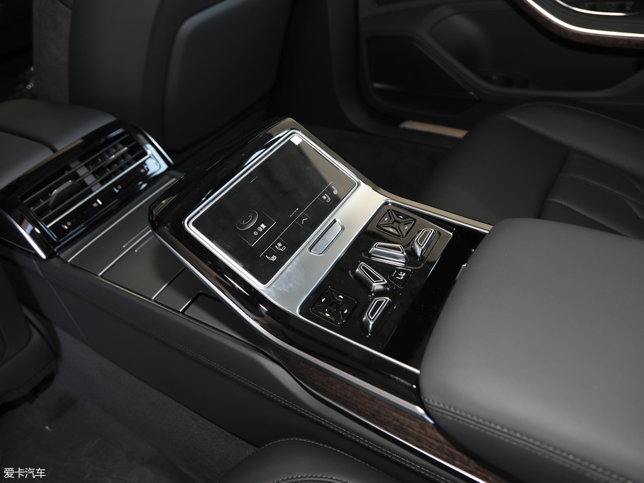 2019WA8 55TFSI quattro F