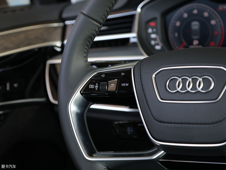 2019?yun)WA8 55TFSI quattro F