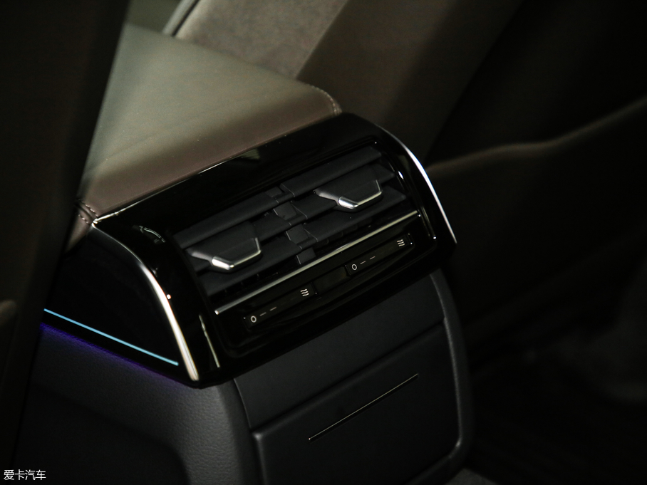 2019WA8 50TFSI quattro m