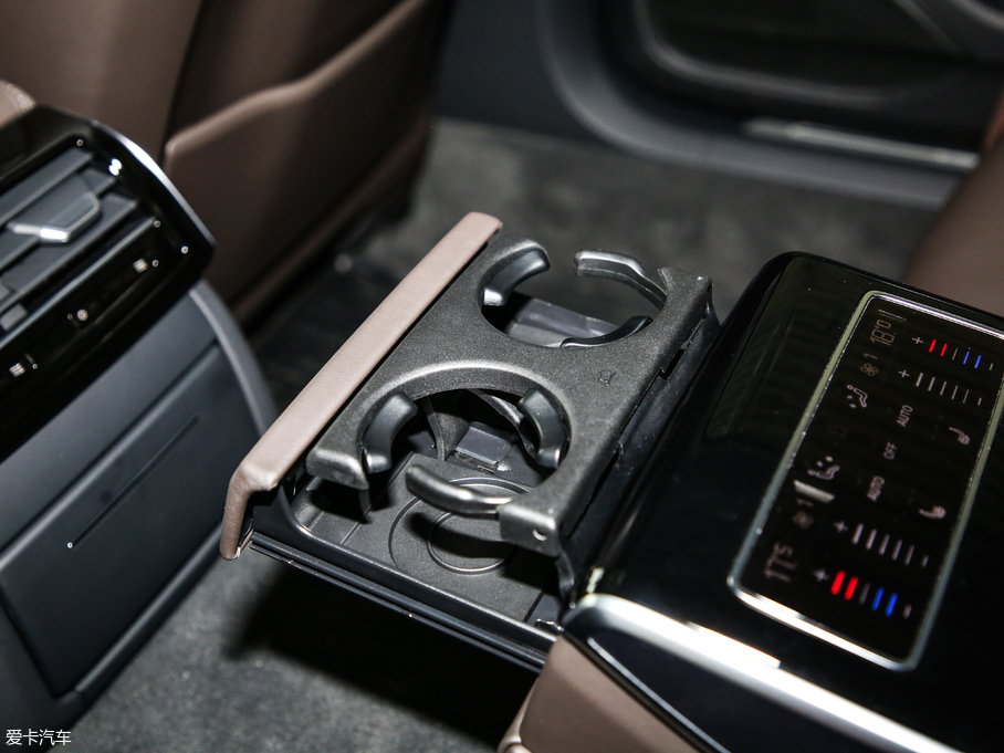 2019��W��A8 50TFSI quattro ���m��