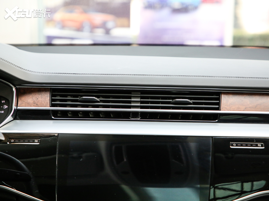 2019?yun)WA8 55TFSI quattro A